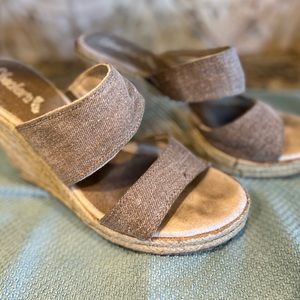 Sketchers wedge sandal